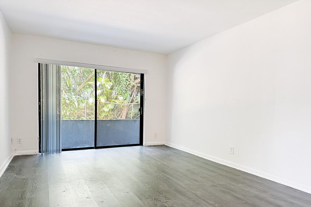 Photo of 1900 N Congress Avenue #105, West Palm Beach, FL 33401 (MLS # B26025594)