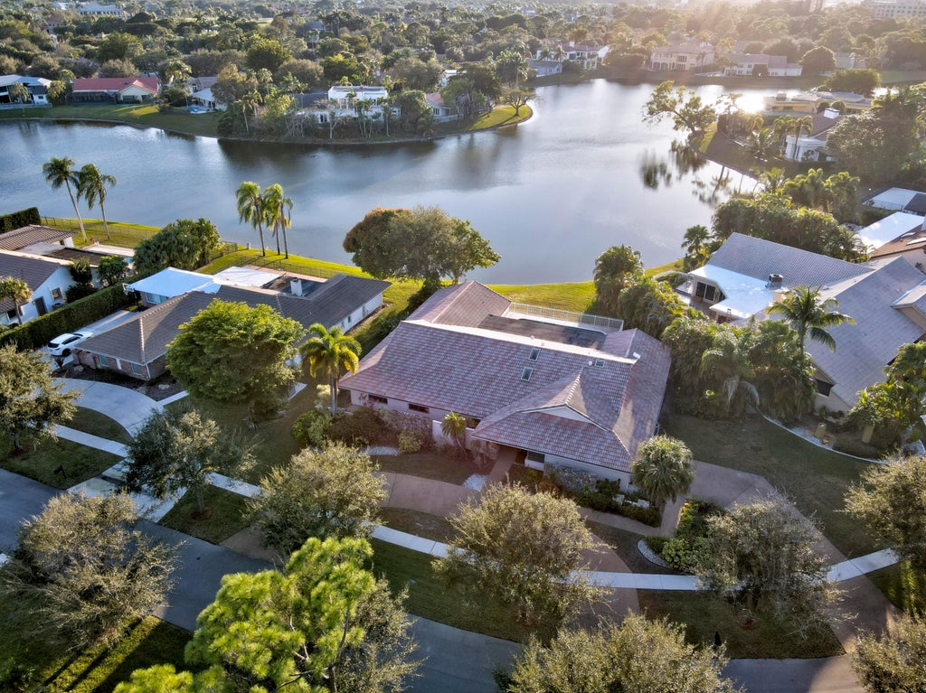 Photo of 7441 Estrella Circle, Boca Raton, FL 33433 (MLS # B26080971)