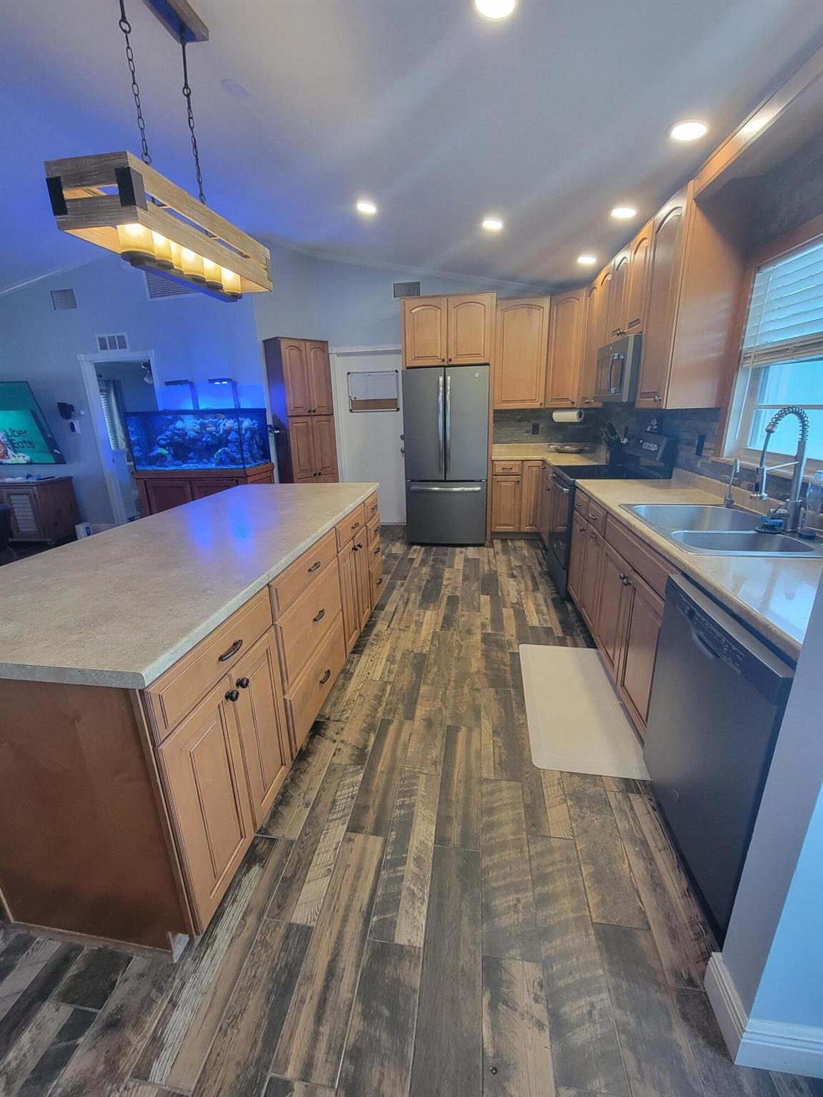 NORTH PALM BEACH HEIGHTS - Residential