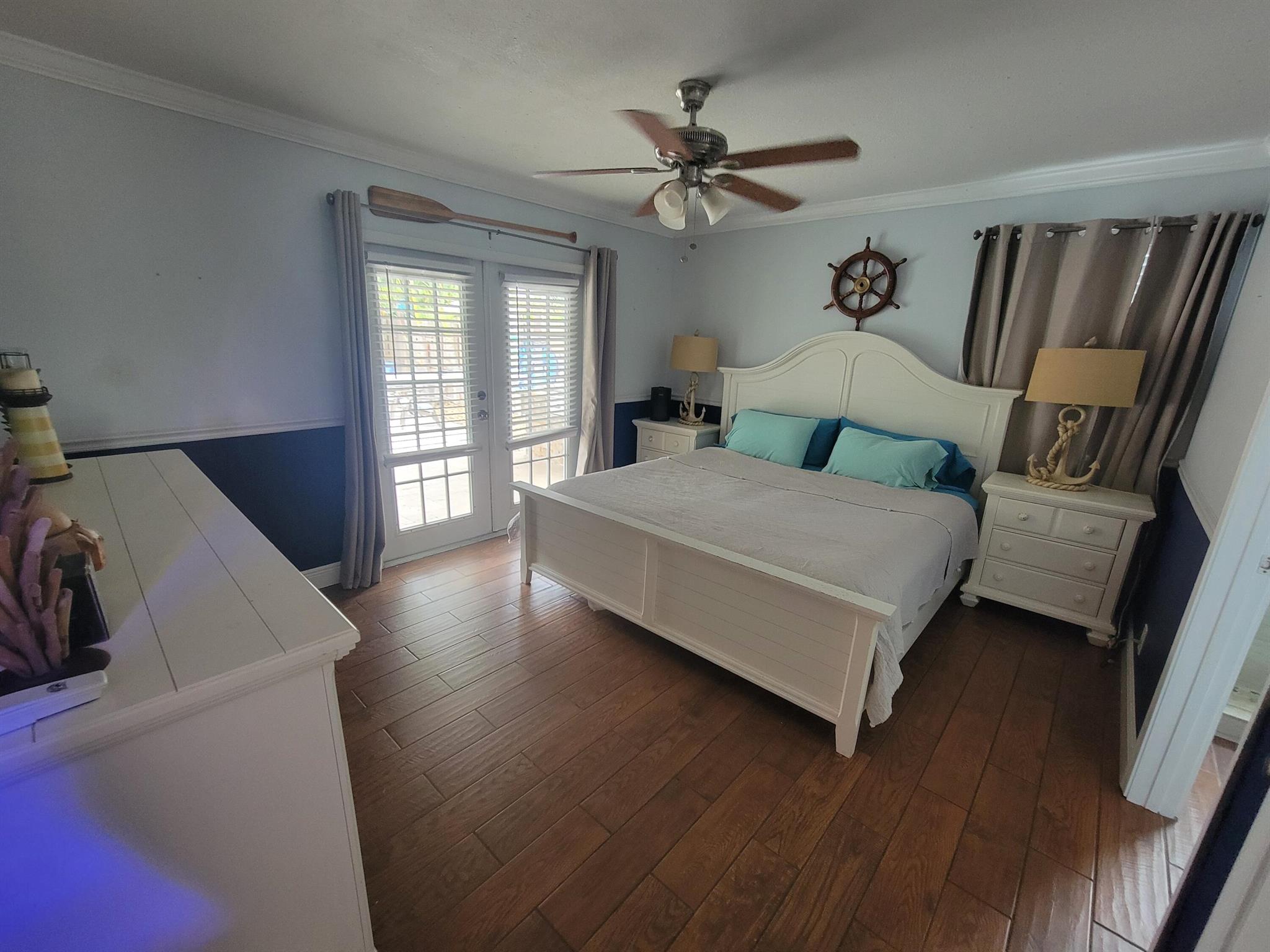 NORTH PALM BEACH HEIGHTS - Residential