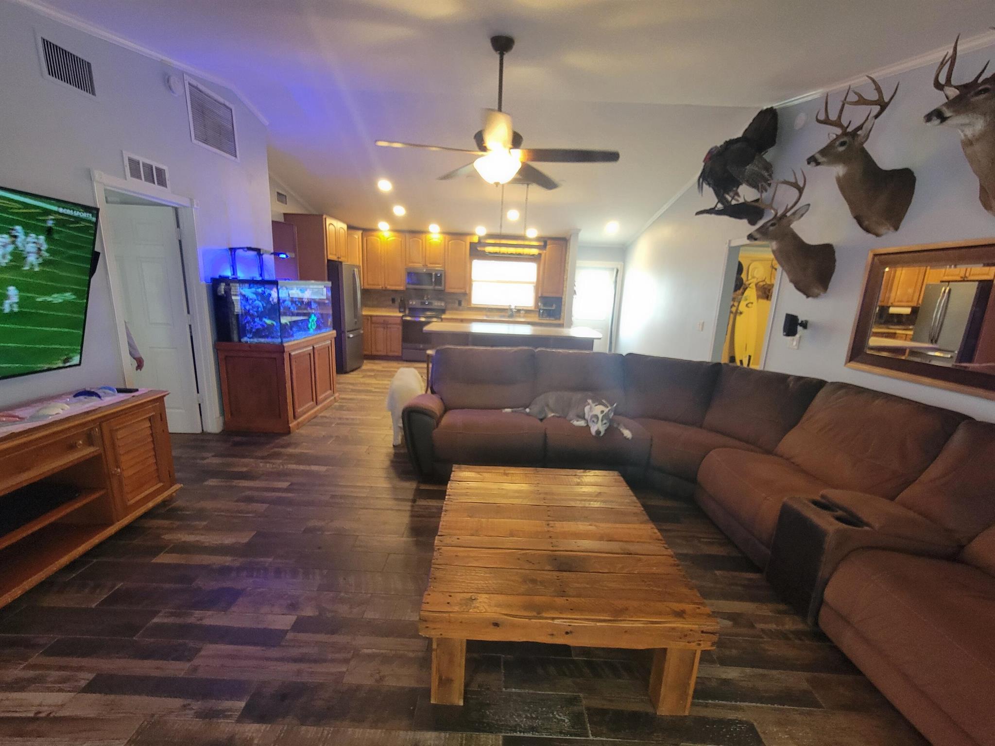 NORTH PALM BEACH HEIGHTS - Residential