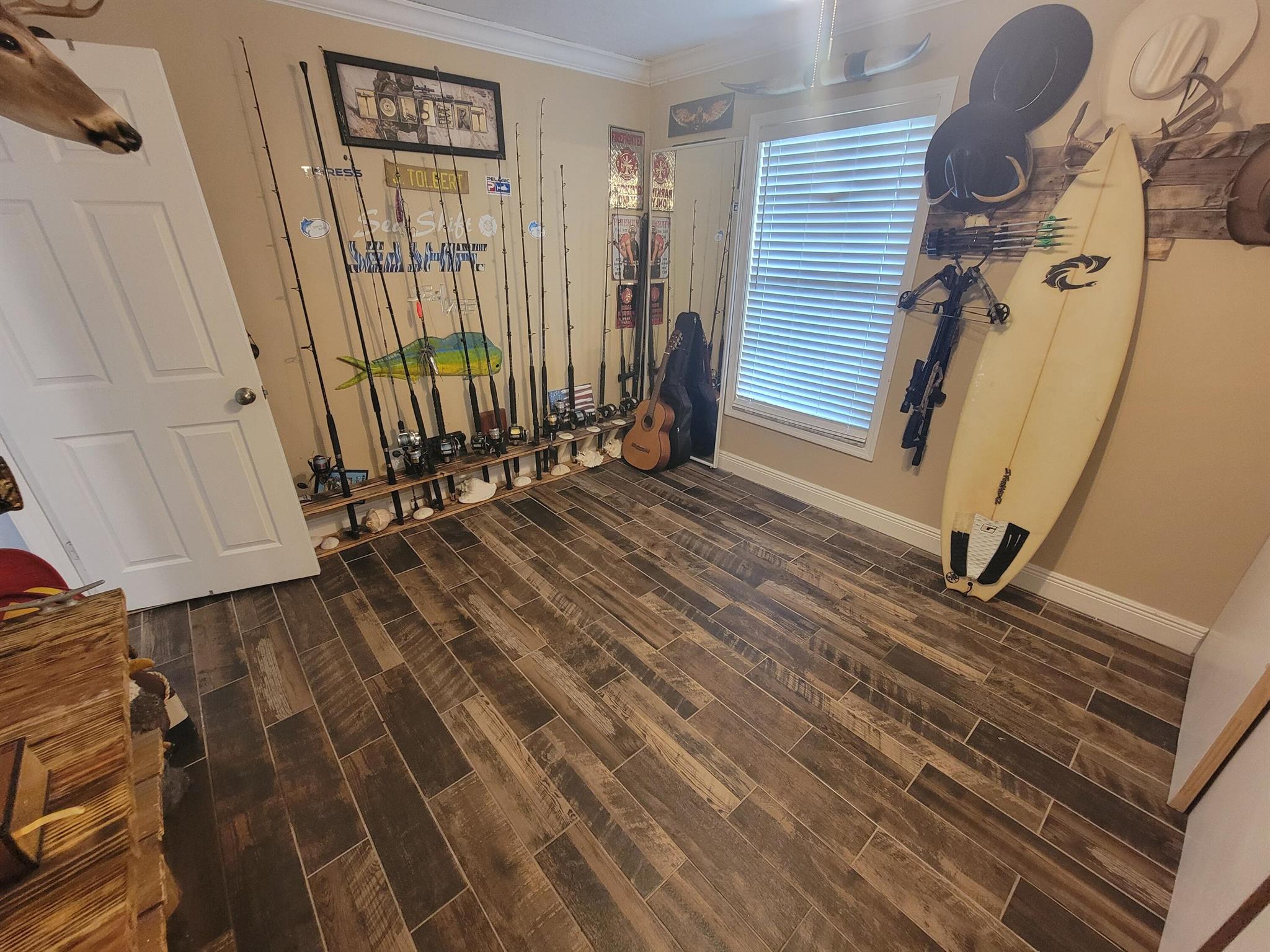 NORTH PALM BEACH HEIGHTS - Residential