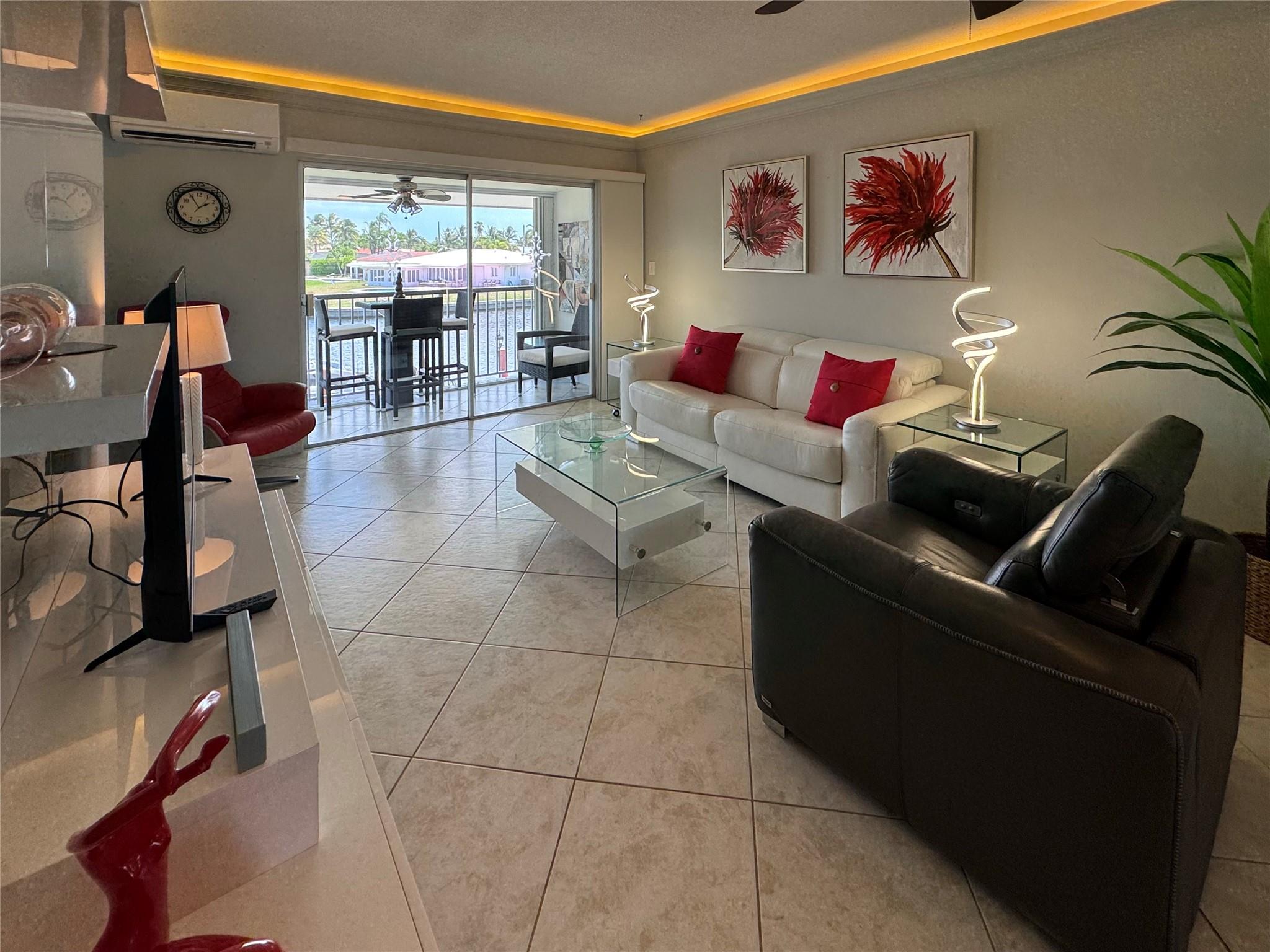 800 Pine Dr 12