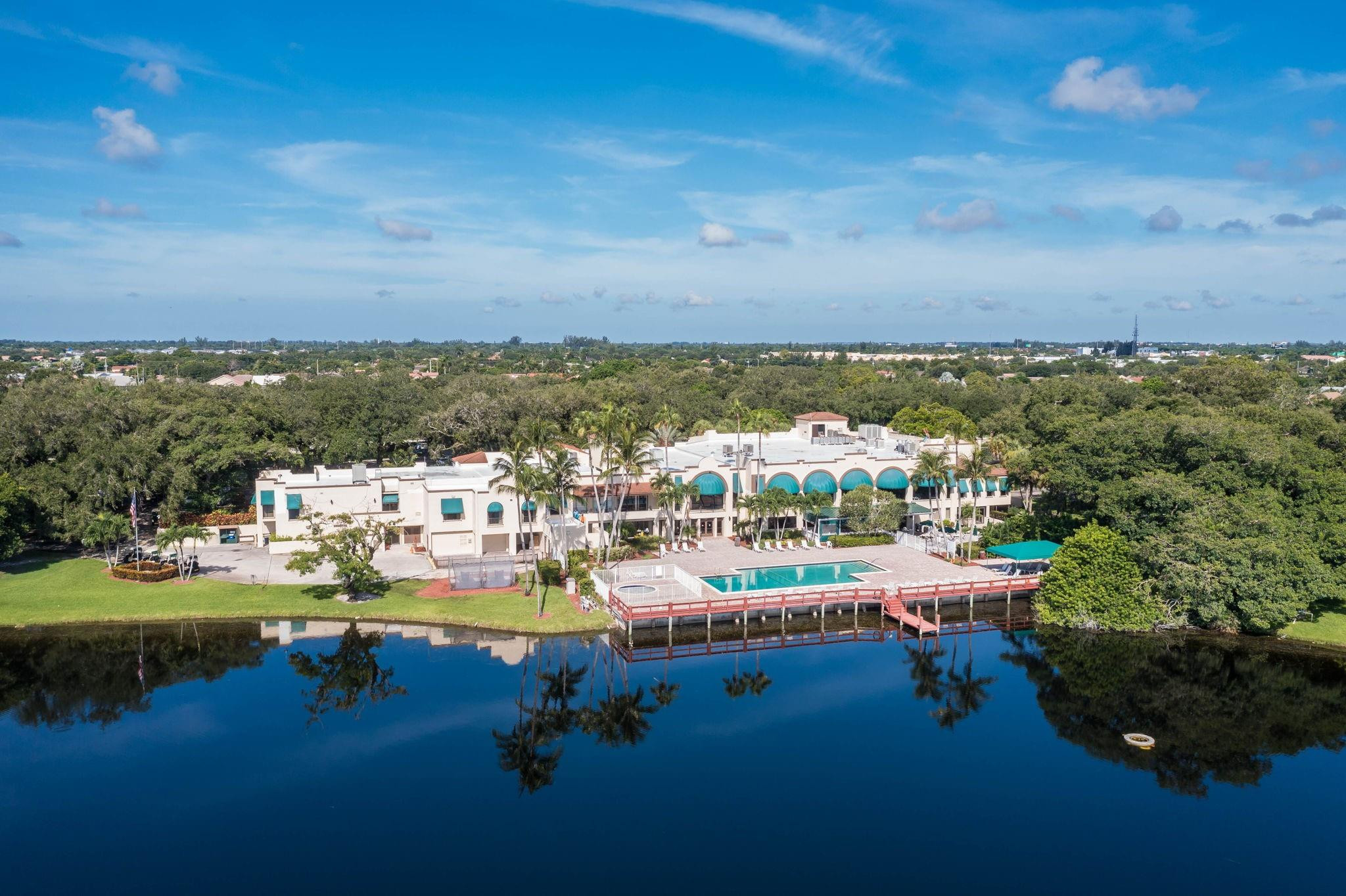 Live Oak Condominium - Residential