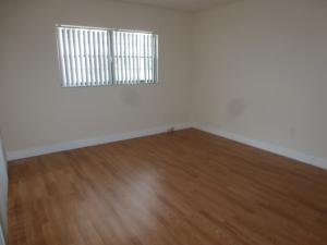 VILLAS OF SANDALFOOT - Residential