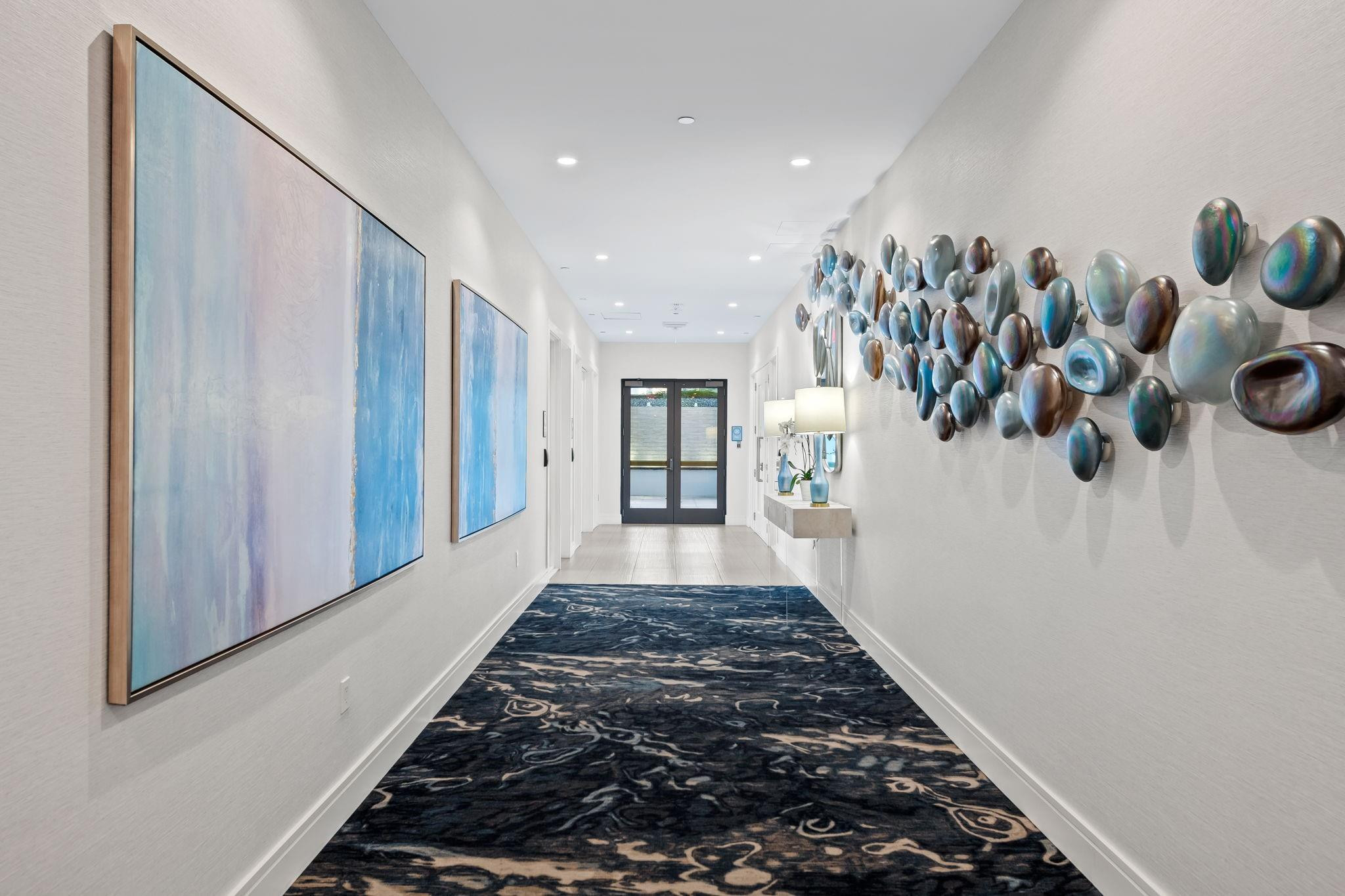 100 LAS OLAS - Residential