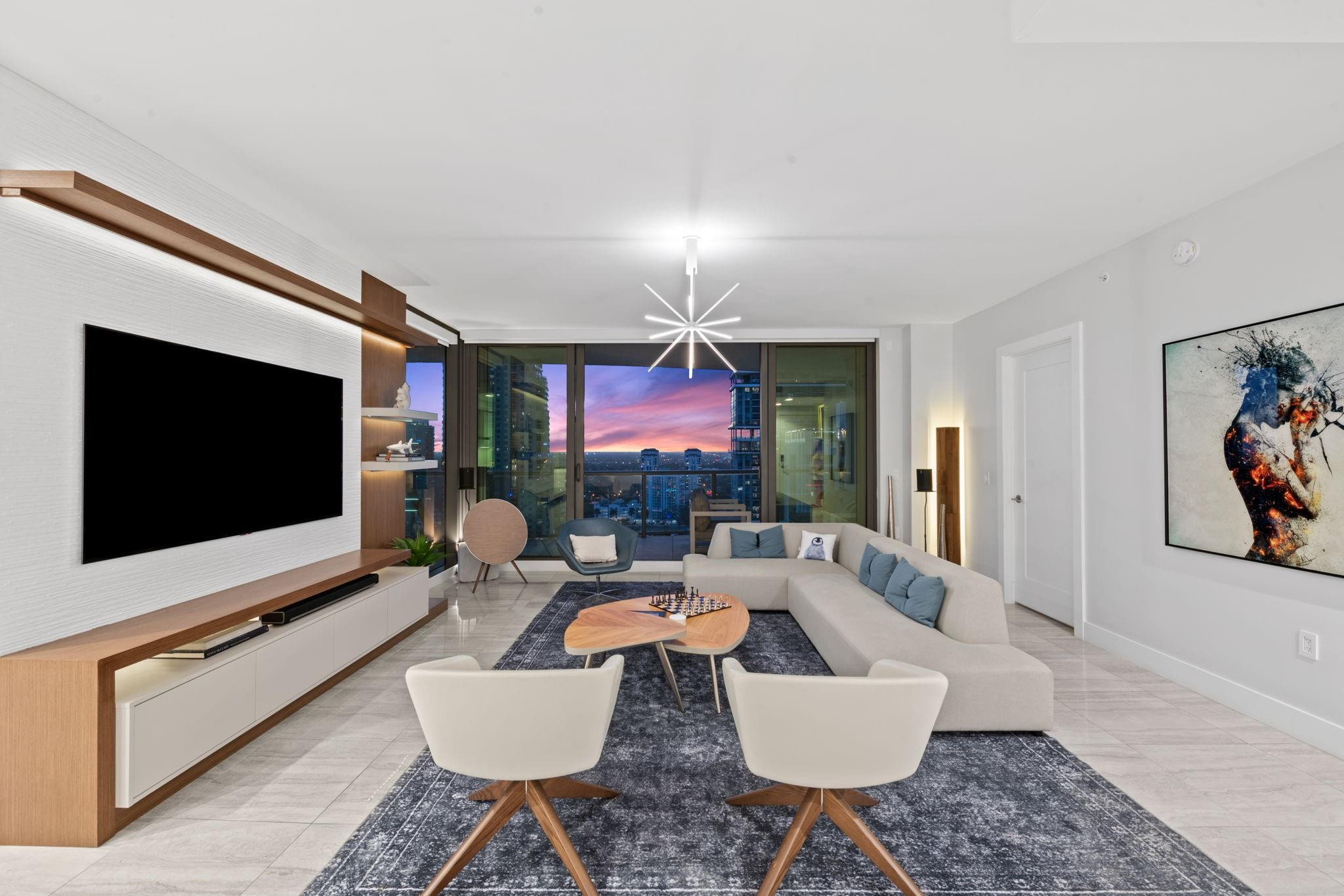 100 LAS OLAS - Residential