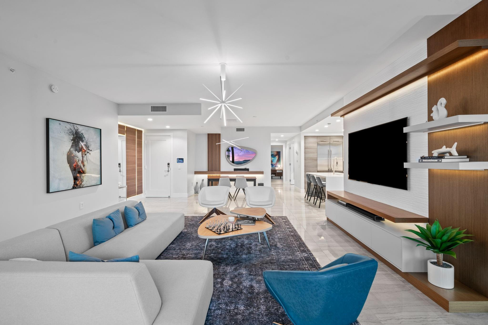 100 LAS OLAS - Residential