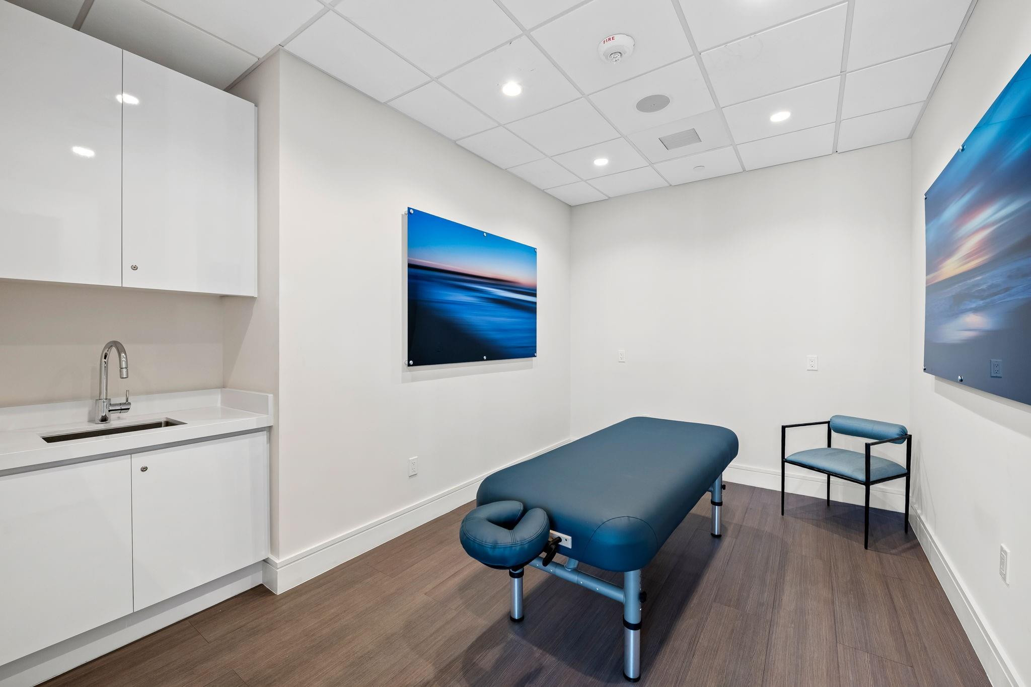 100 LAS OLAS - Residential