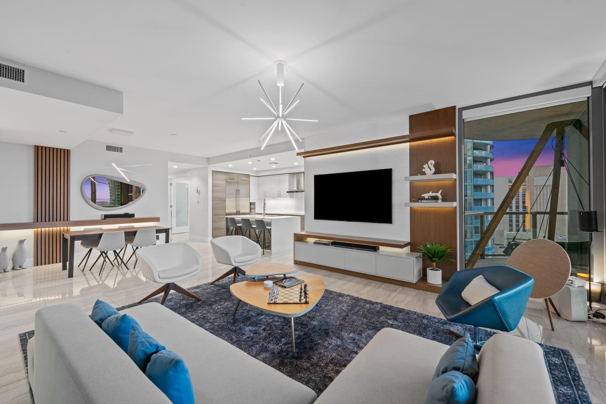 100 LAS OLAS - Residential