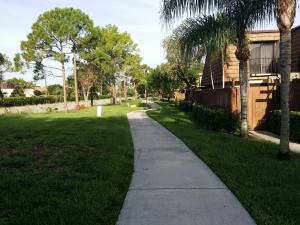 SHERWOOD LAKES - Residential