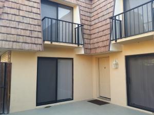 SHERWOOD LAKES - Residential