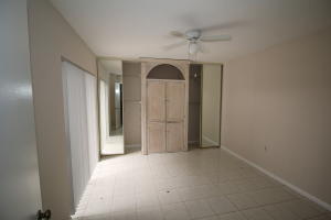 SHERWOOD LAKES - Residential