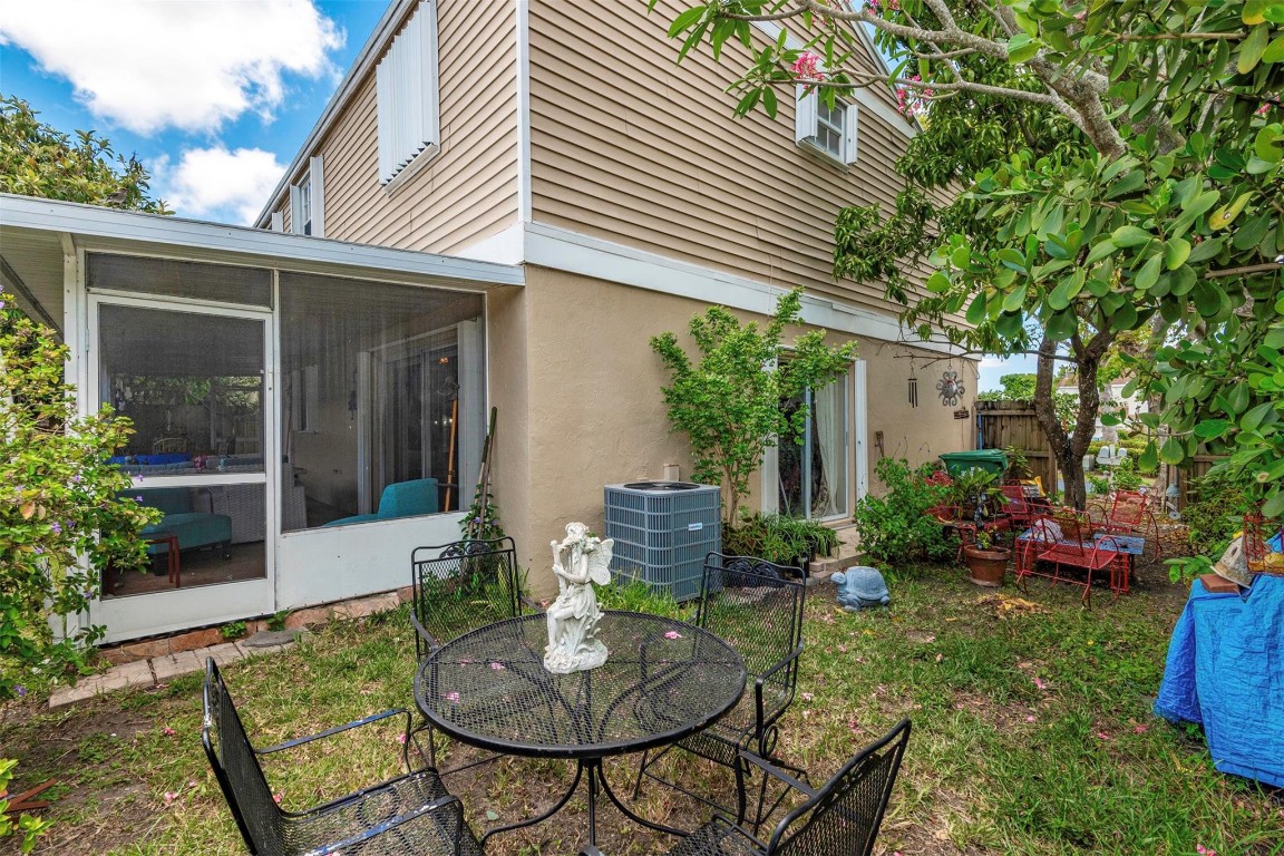 Deerwood Villa Sec 01 - Residential