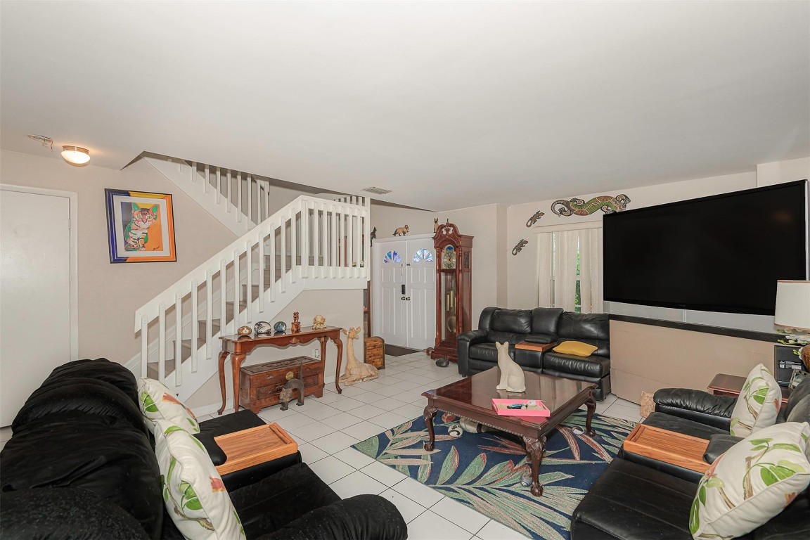 Deerwood Villa Sec 01 - Residential