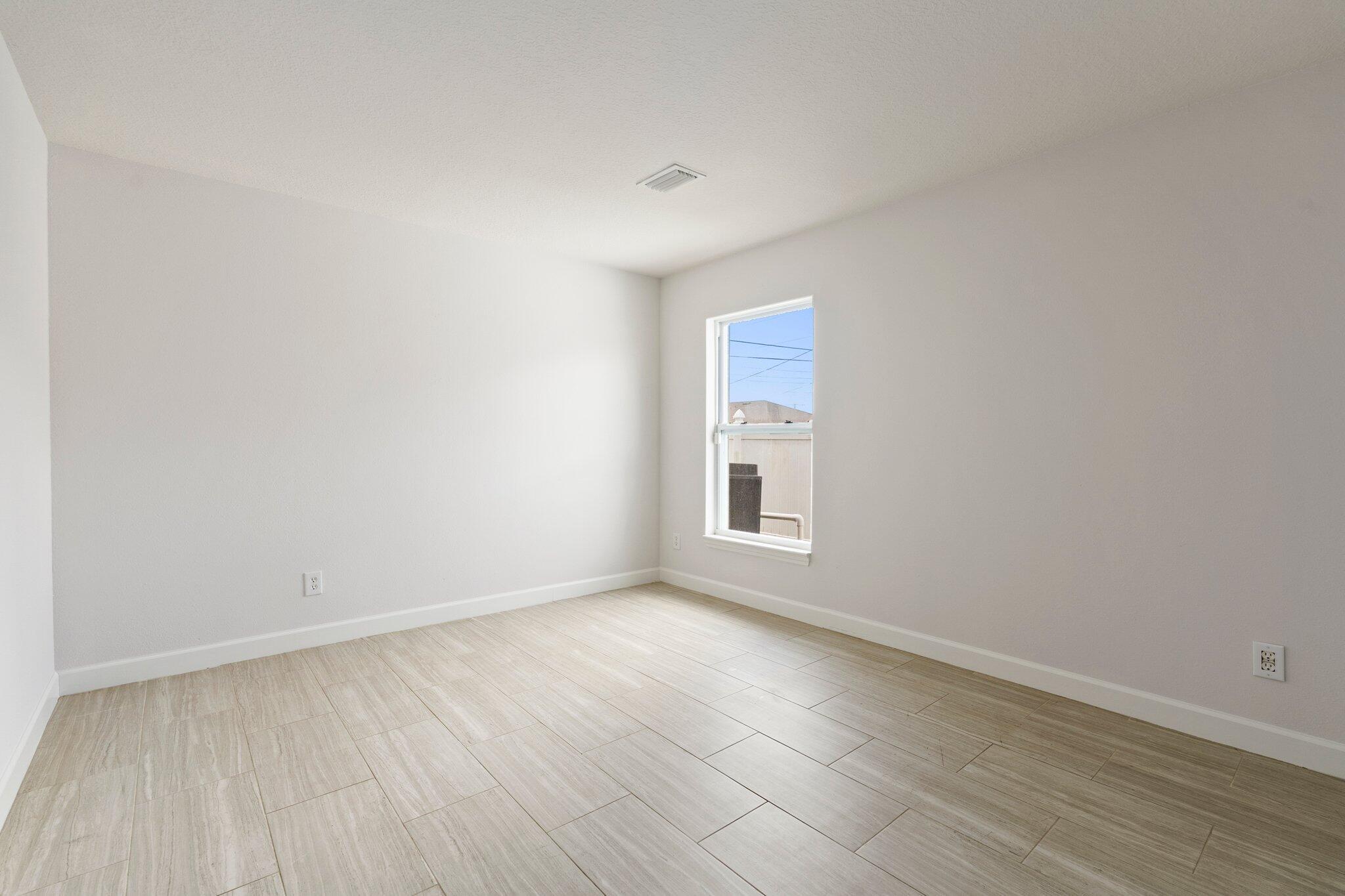 PORT ST LUCIE SECTION 11 - Residential Lease