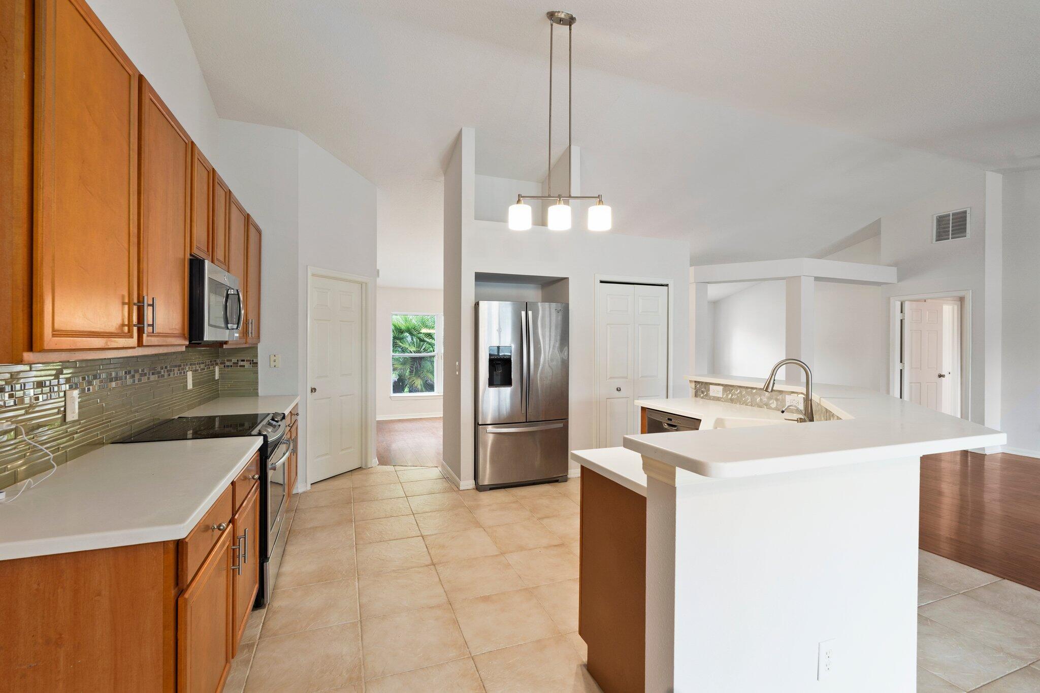 PORT ST LUCIE SECTION 11 - Residential Lease