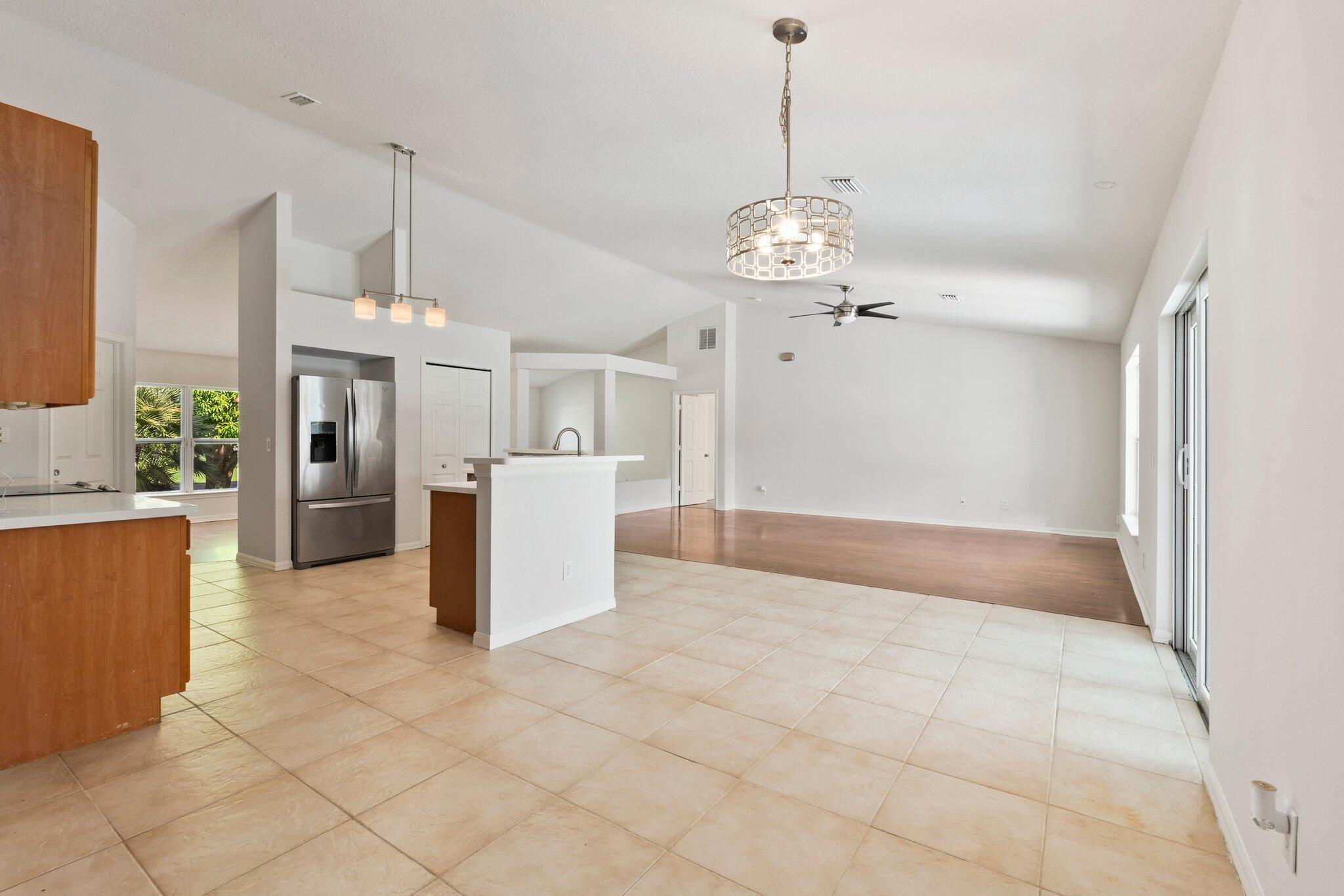PORT ST LUCIE SECTION 11 - Residential Lease
