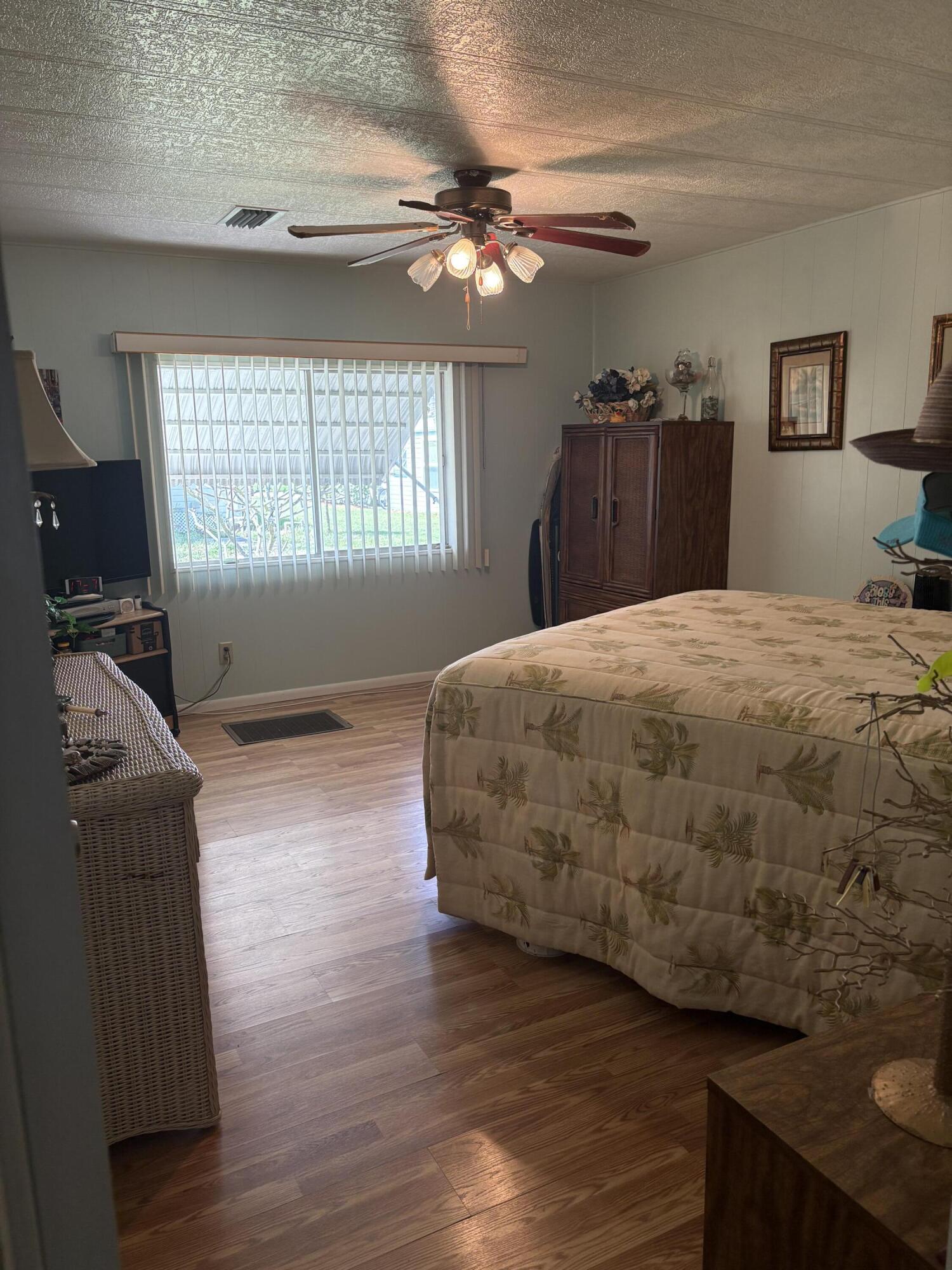 Pinelake Village - Residential