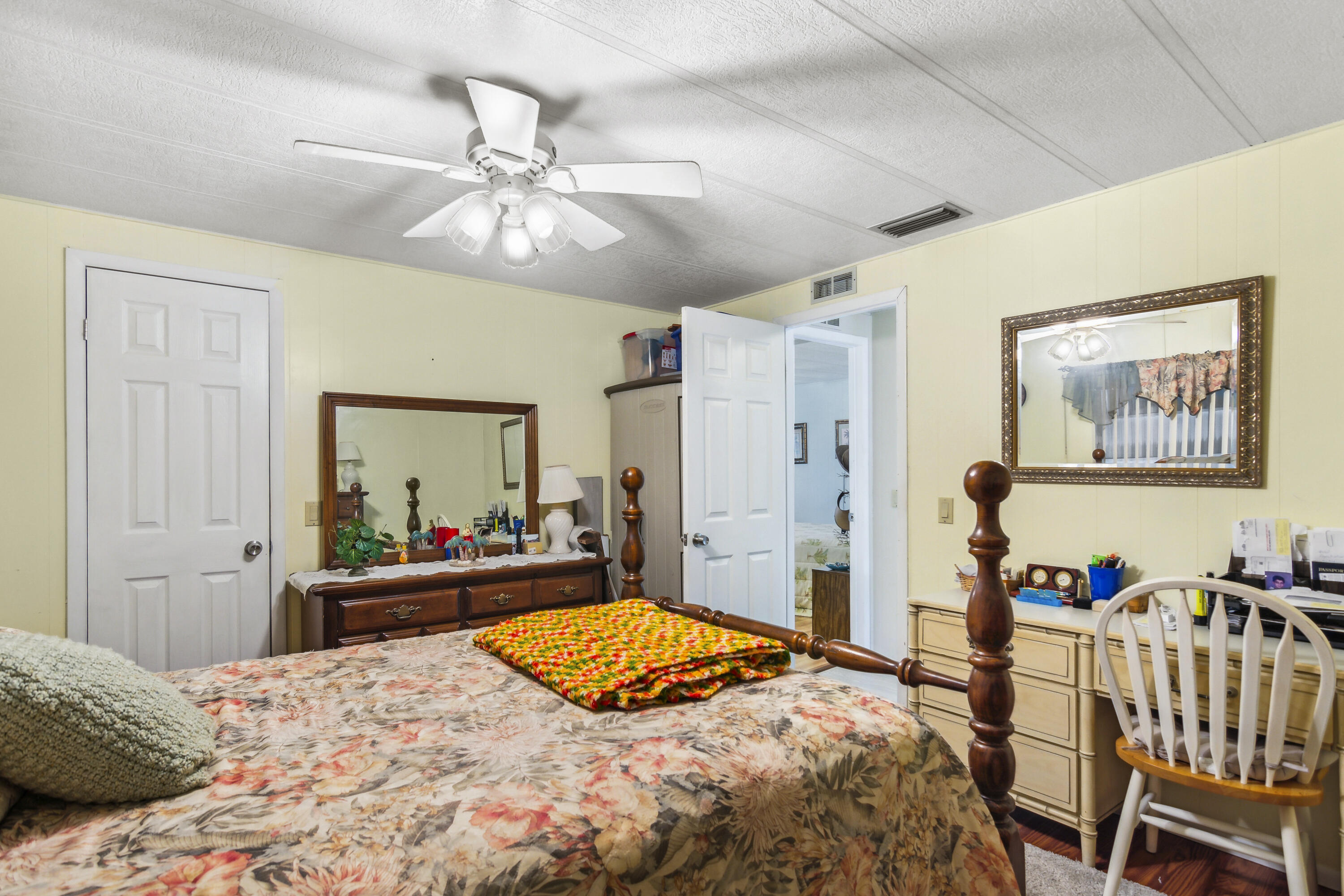 Pinelake Village - Residential