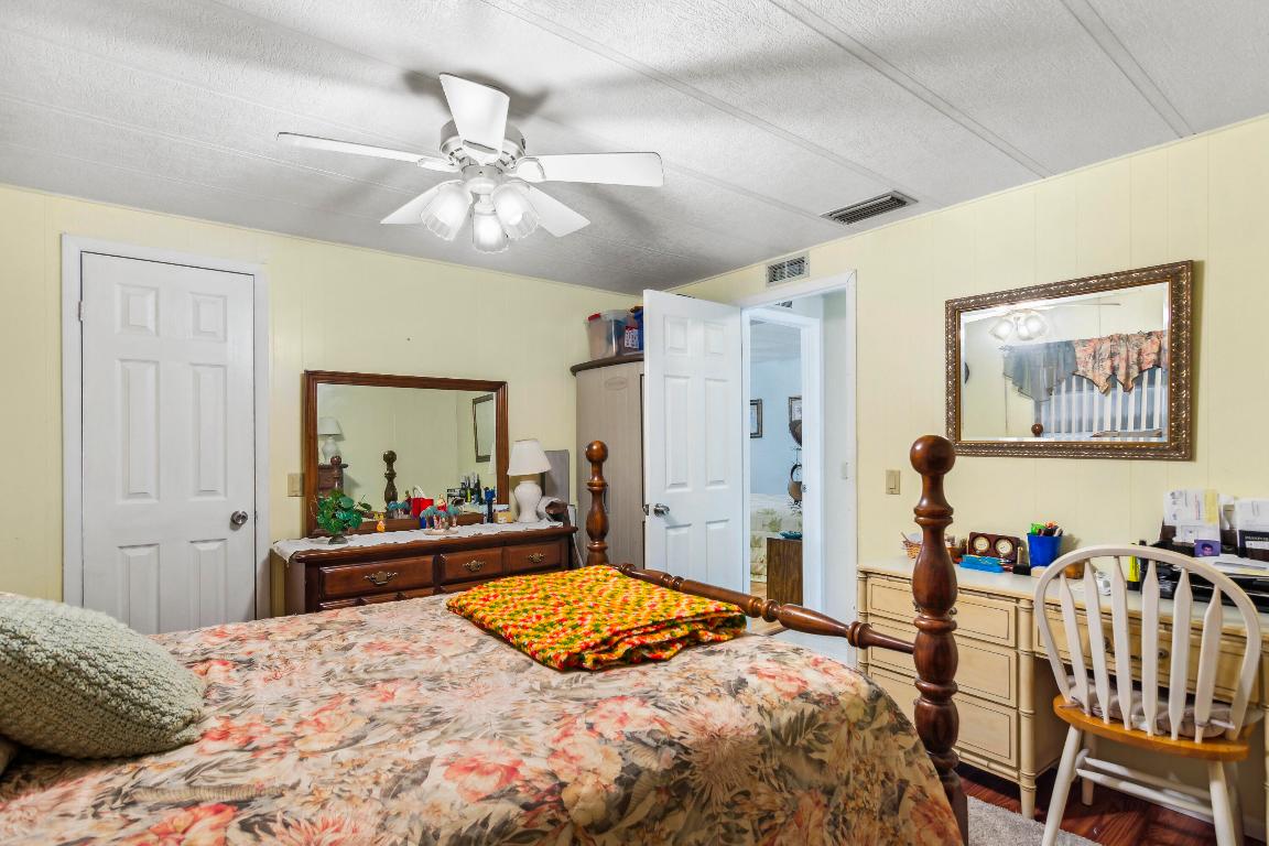 Pinelake Village - Residential