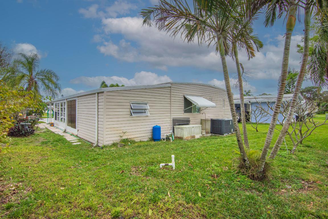 Pinelake Village - Residential