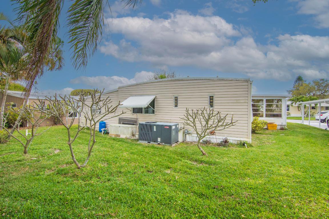 Pinelake Village - Residential