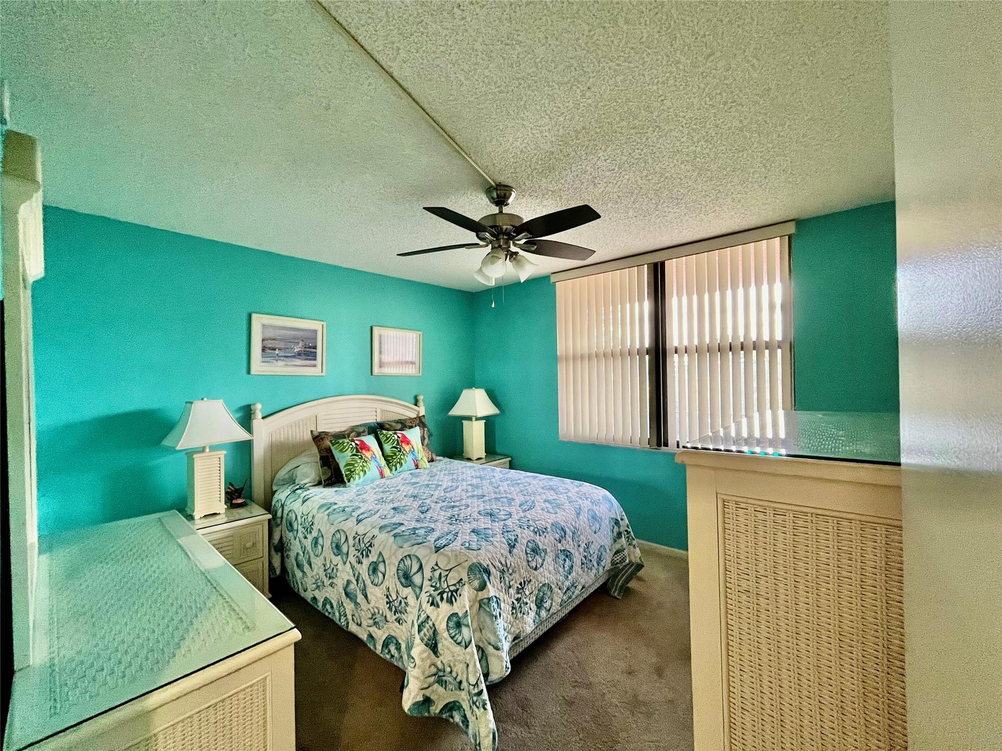 Palm Lakes Condo - Residential