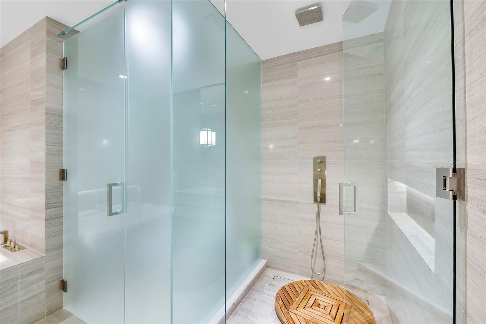 Armani Casa - Residential