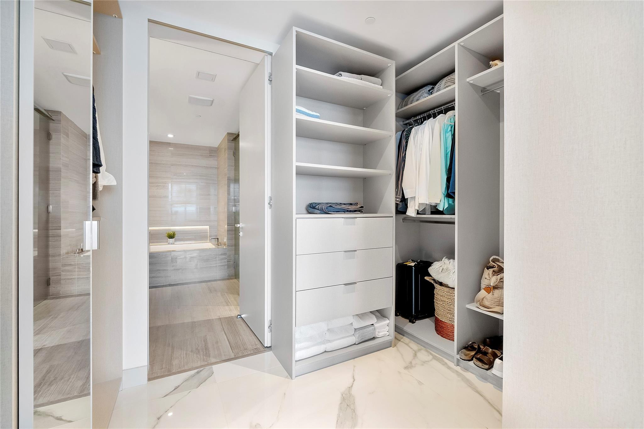 Armani Casa - Residential