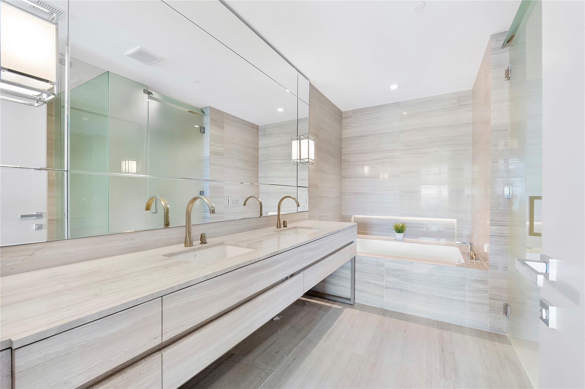 Armani Casa - Residential