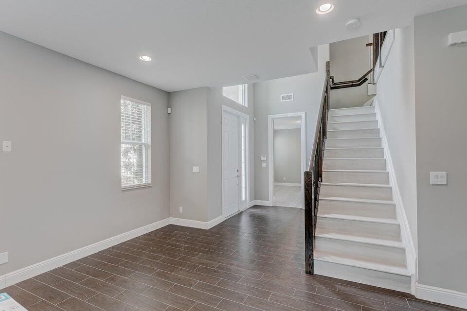122 Diamante Way