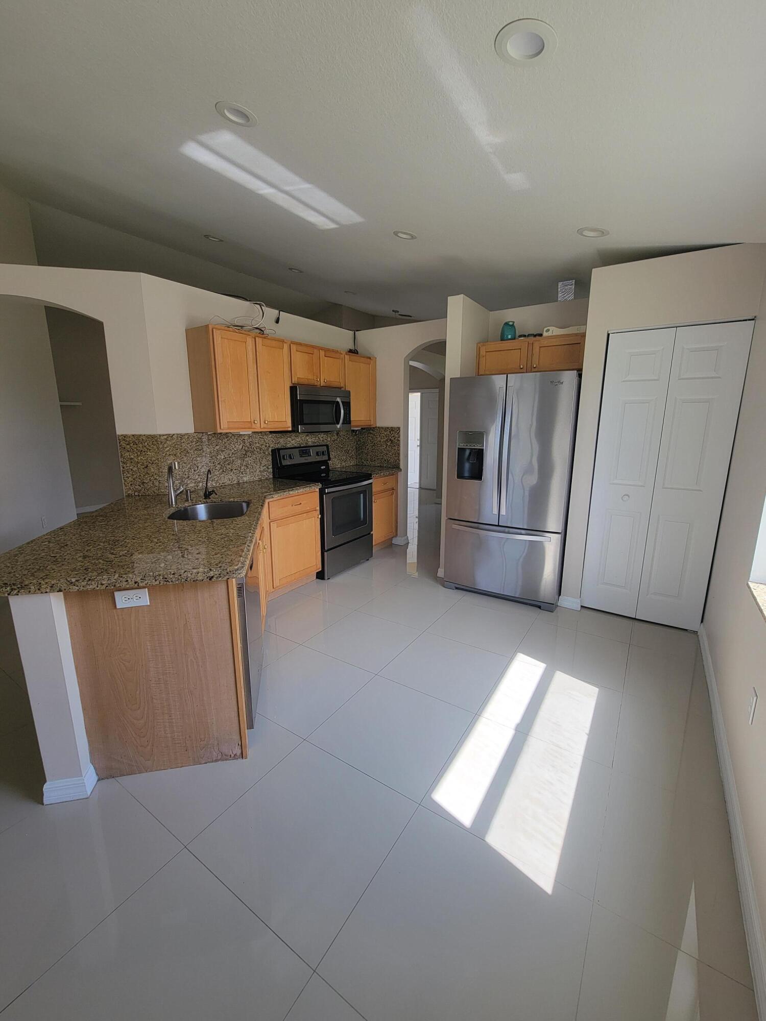 LAKE FOREST AT SLW PHASE V - Residential