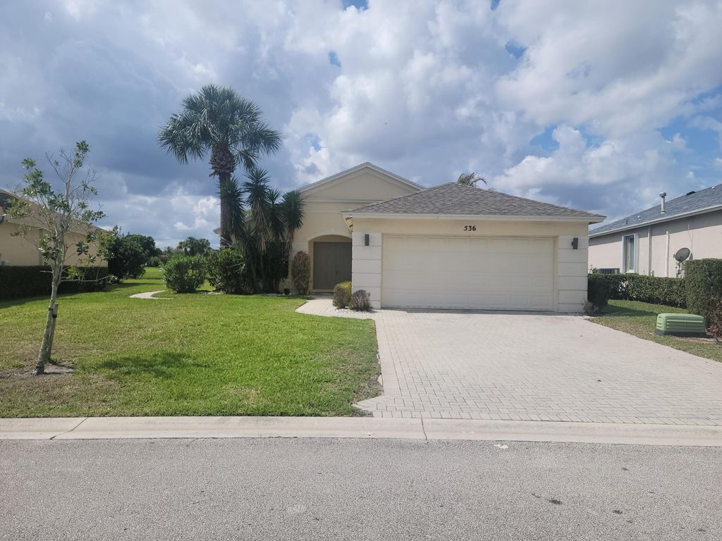 Photo of 536 SW Indian Key Drive, Port Saint Lucie, FL 34986 (MLS # B26006037)