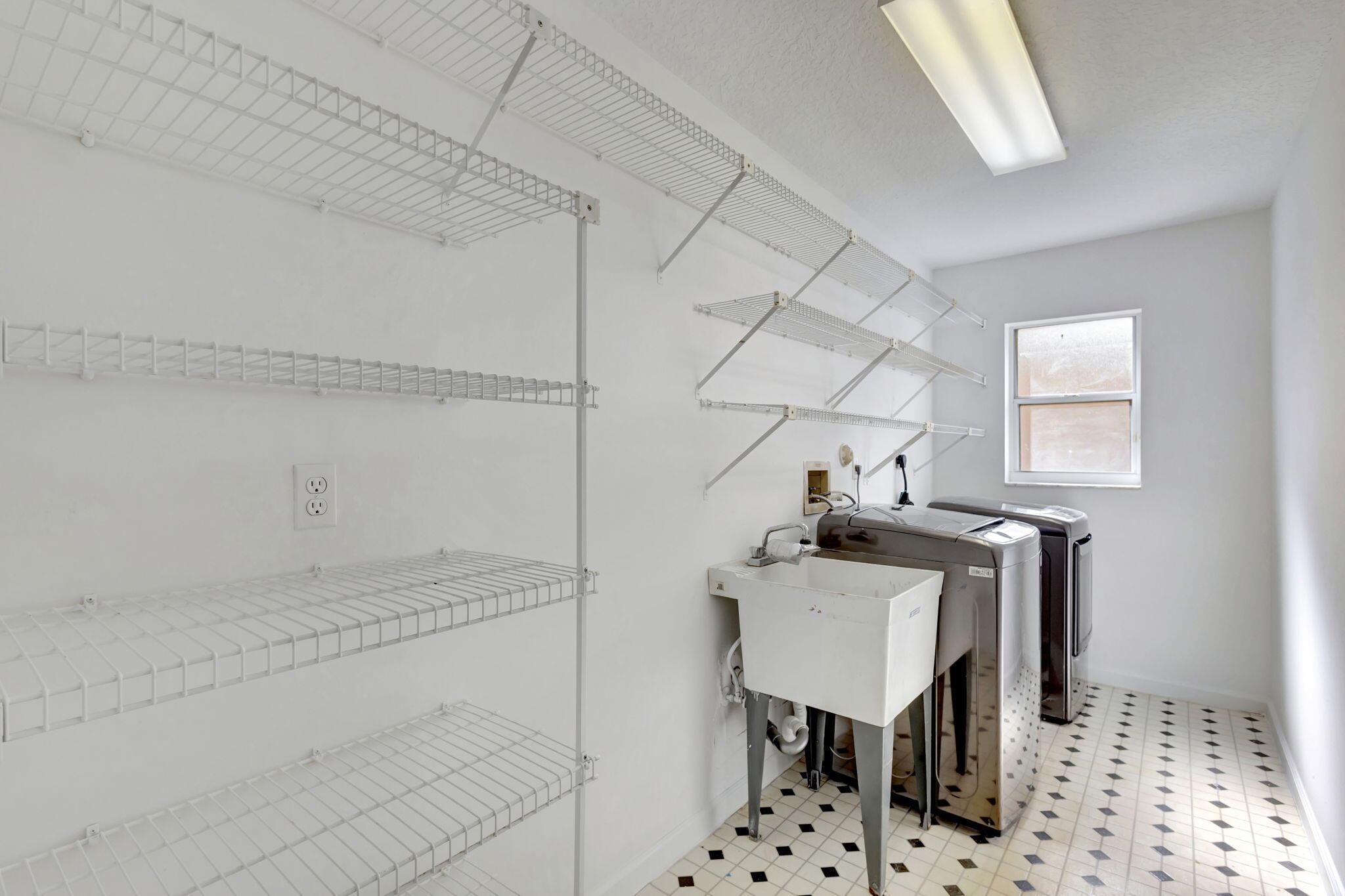 RIVER BRIDGE 2 - Residential Lease