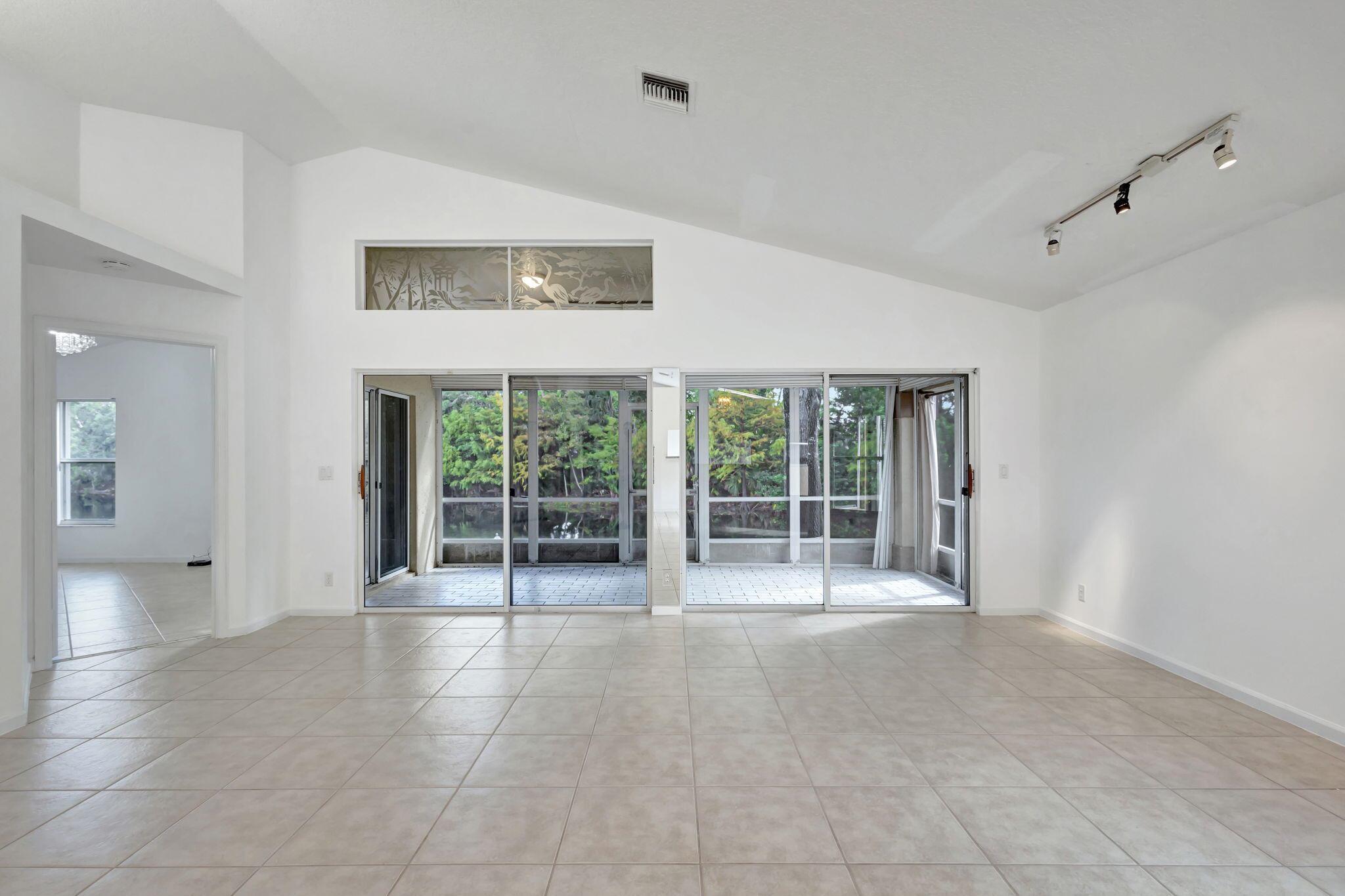 RIVER BRIDGE 2 - Residential Lease