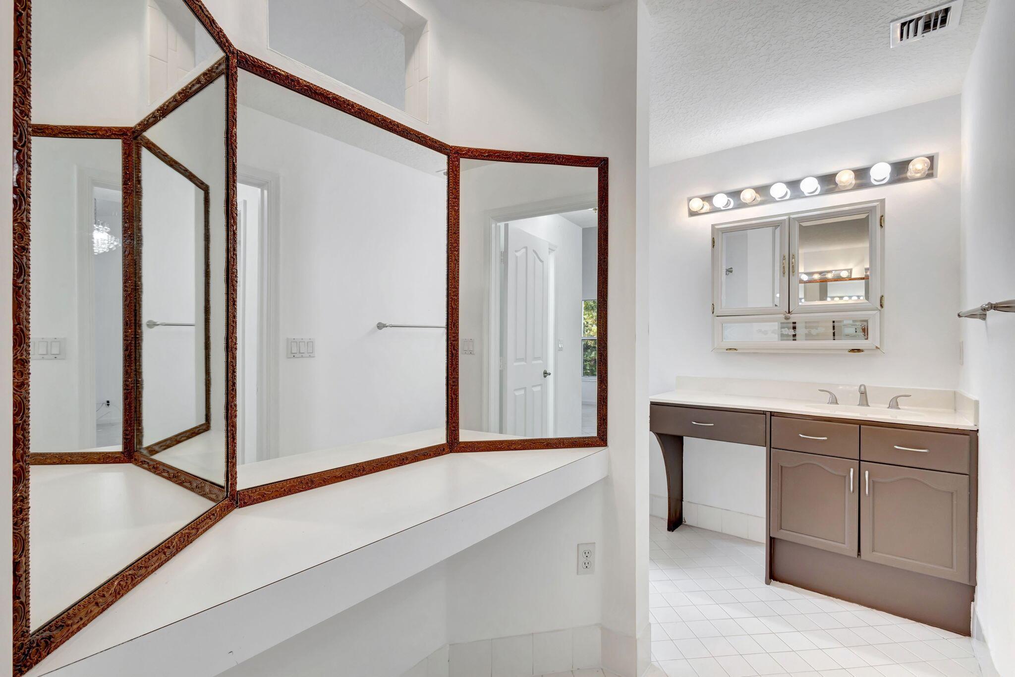 RIVER BRIDGE 2 - Residential Lease