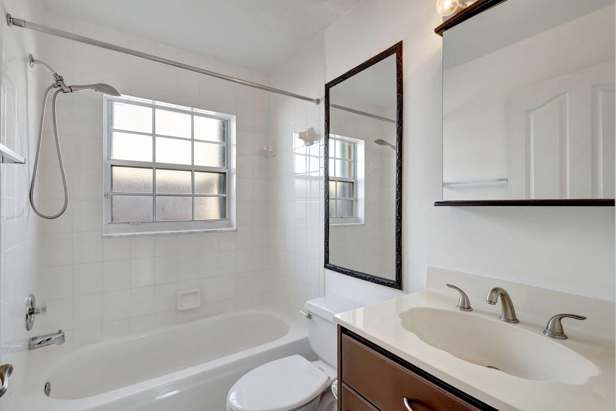 RIVER BRIDGE 2 - Residential Lease