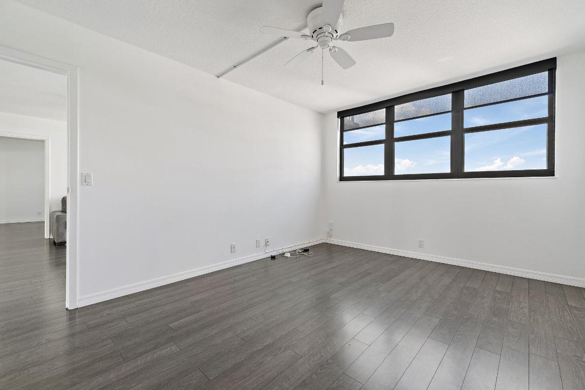 GEMINI CONDO - Residential