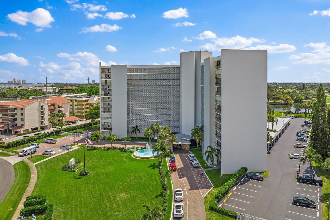 GEMINI CONDO - Residential