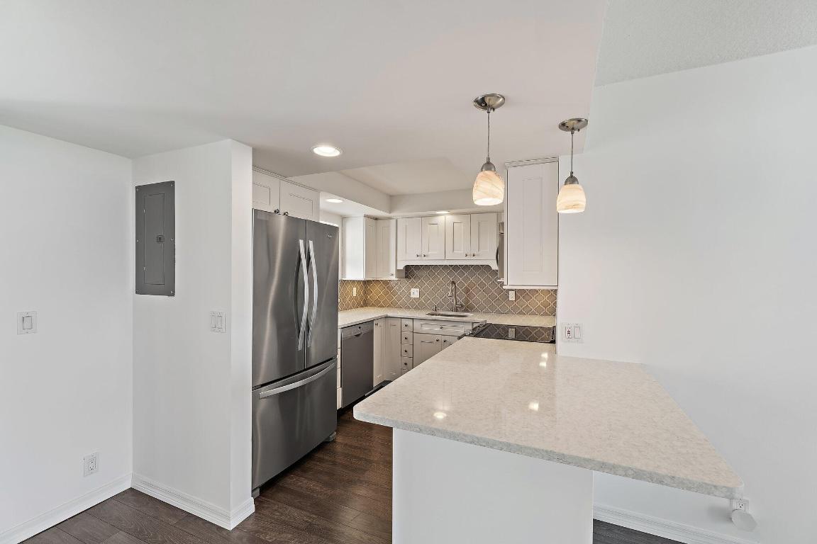 GEMINI CONDO - Residential