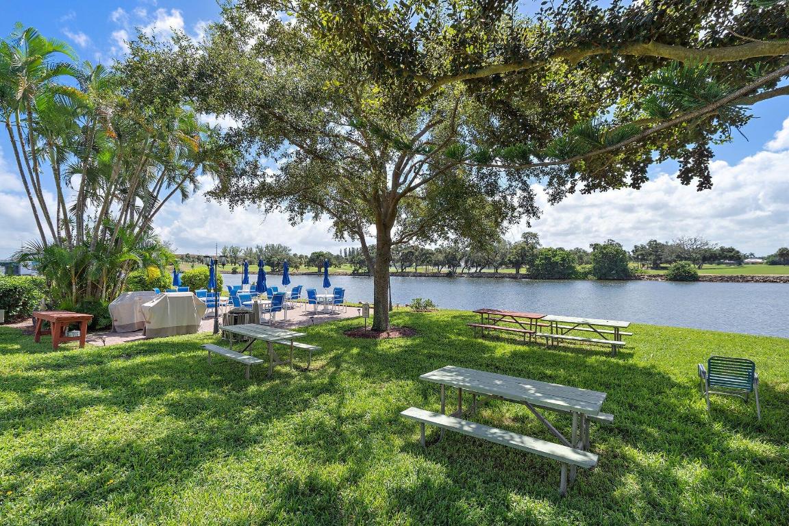 GEMINI CONDO - Residential