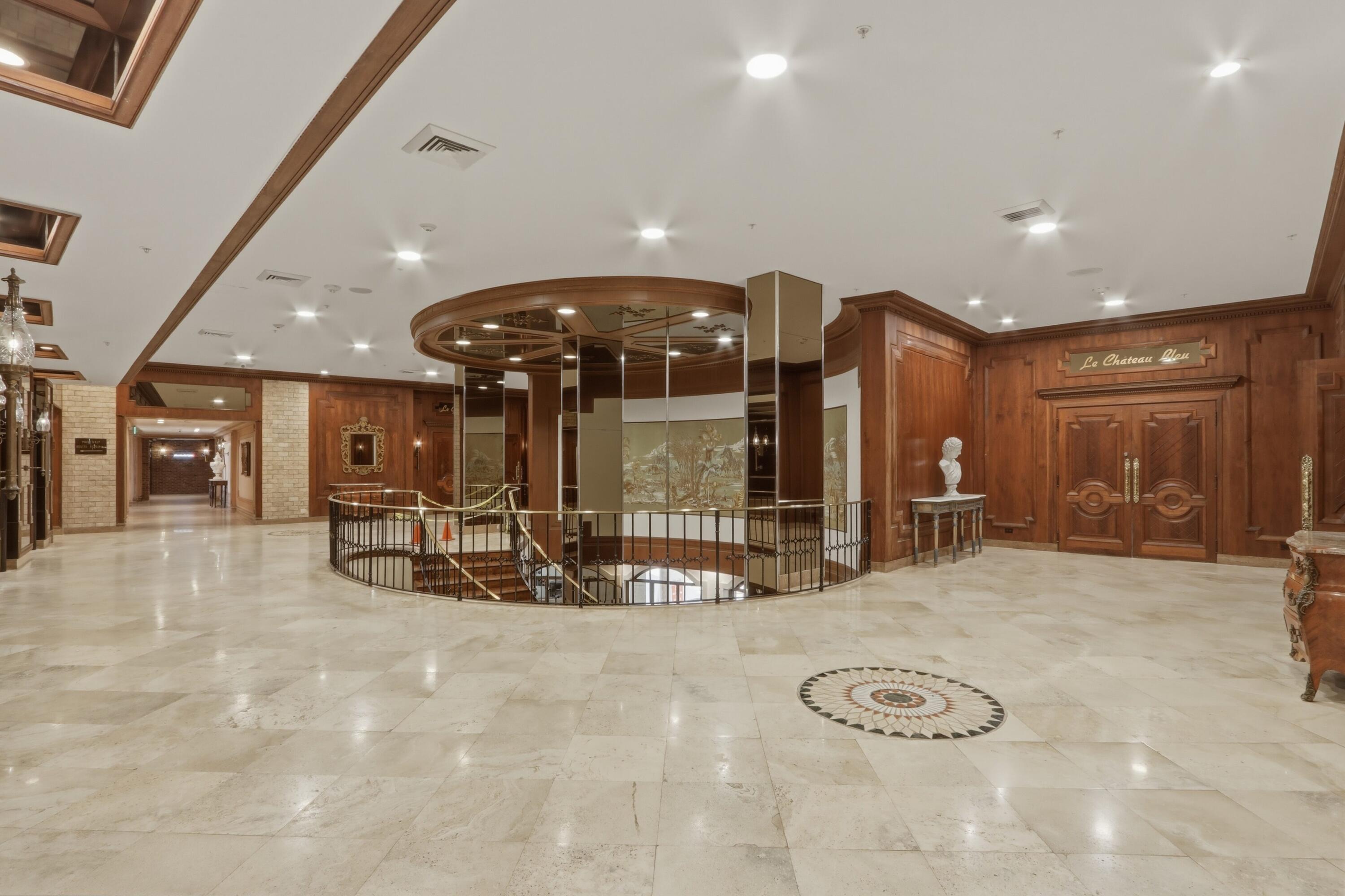 MAISON GRANDE CONDO - Residential