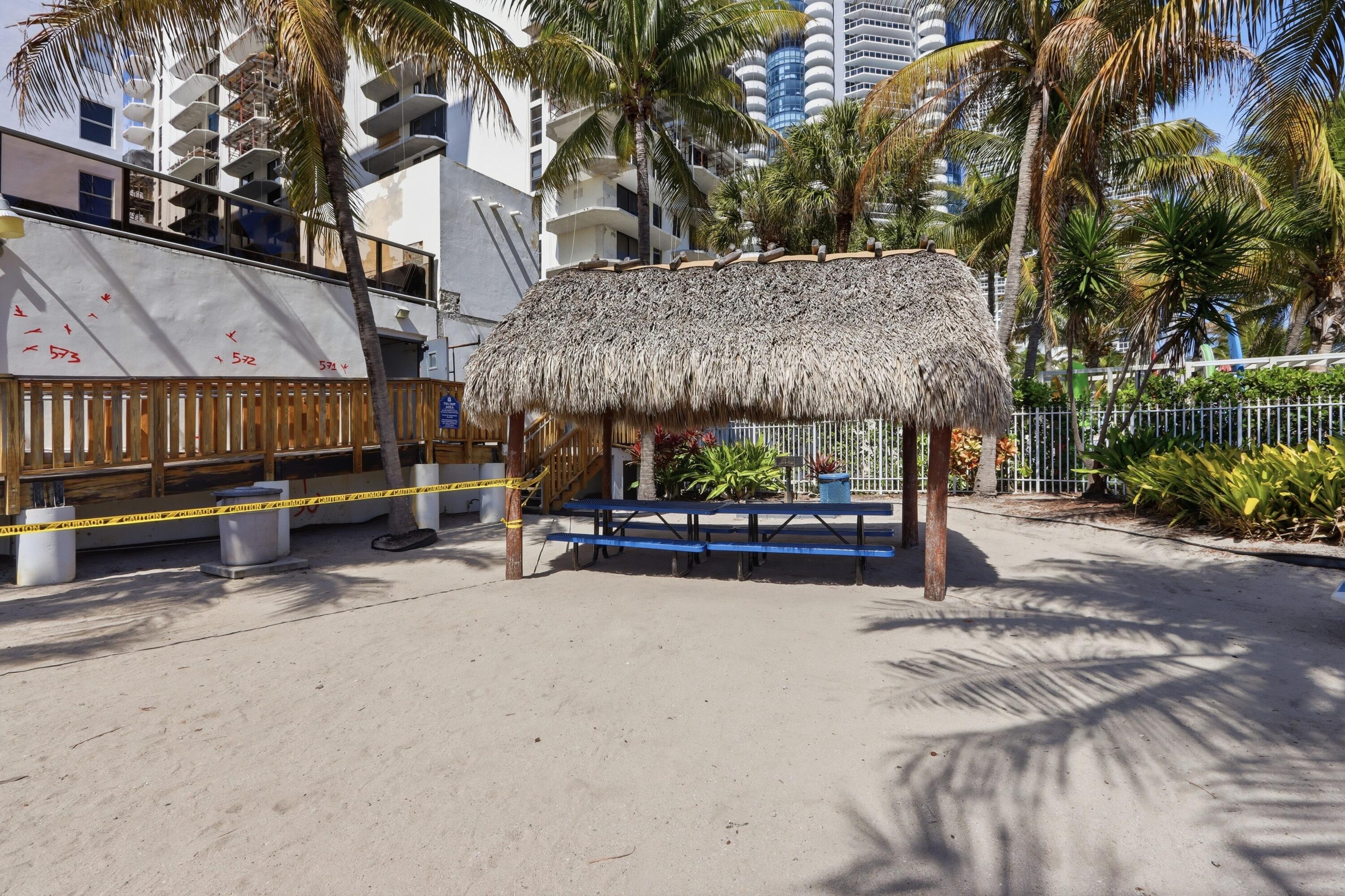 MAISON GRANDE CONDO - Residential