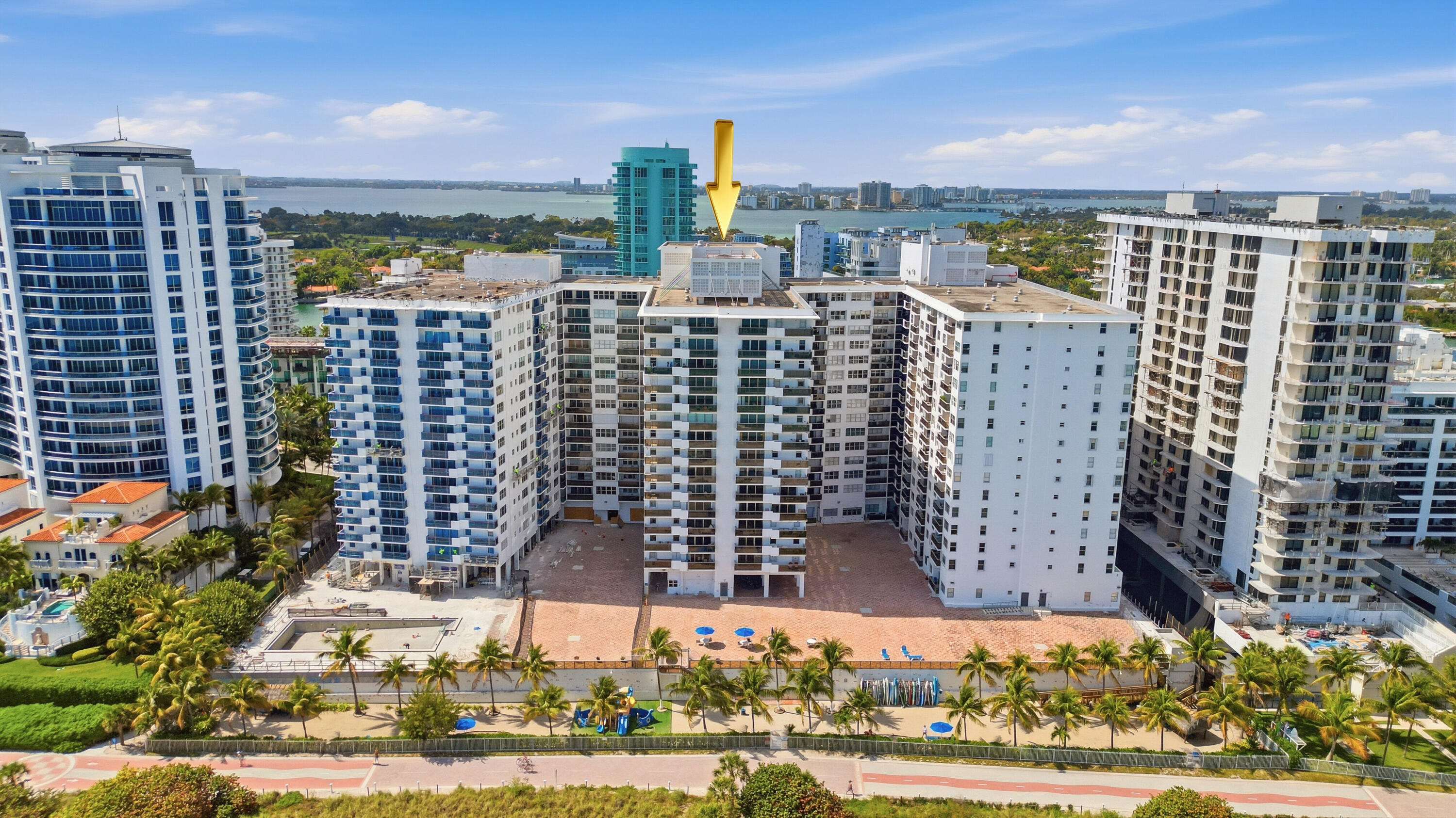 MAISON GRANDE CONDO - Residential