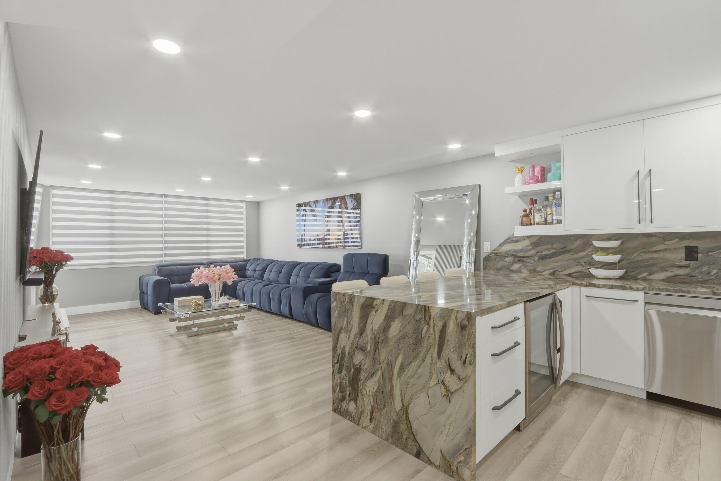 MAISON GRANDE CONDO - Residential