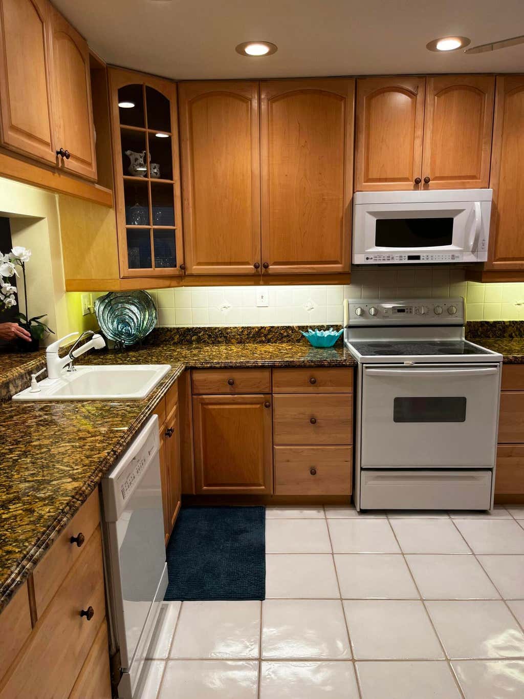 Photo of 12870 Briarlake Drive #205, Palm Beach Gardens, FL 33418 (MLS # B26047950)