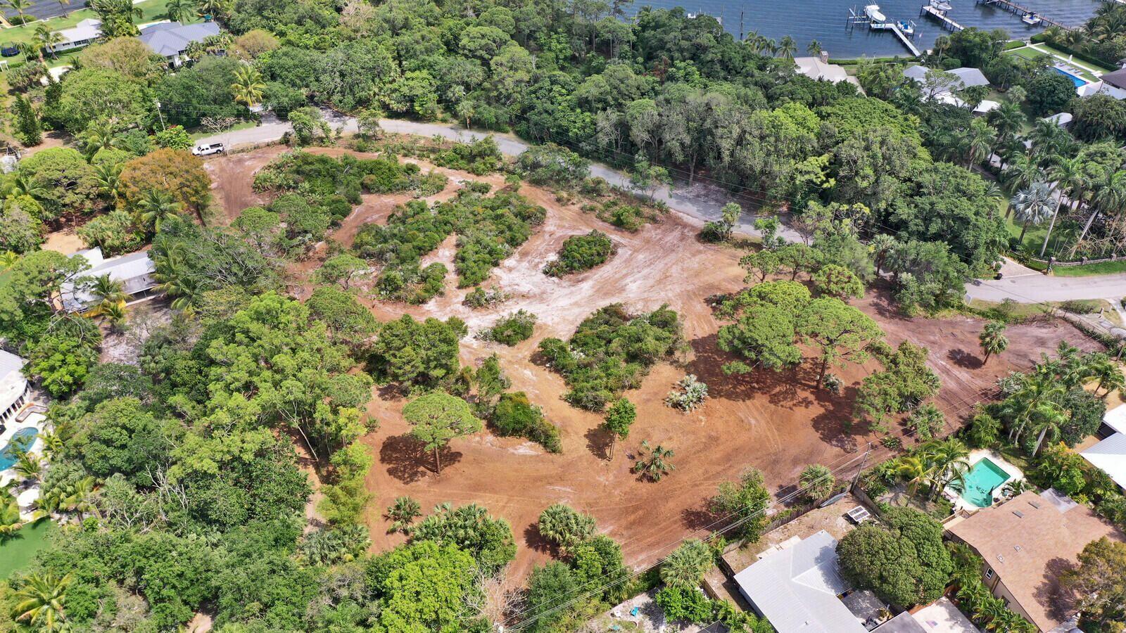 PINETREE DRIVE - Land