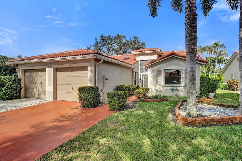 Photo of 31 Sausalito Drive, Boynton Beach, FL 33436 (MLS # F10543286)