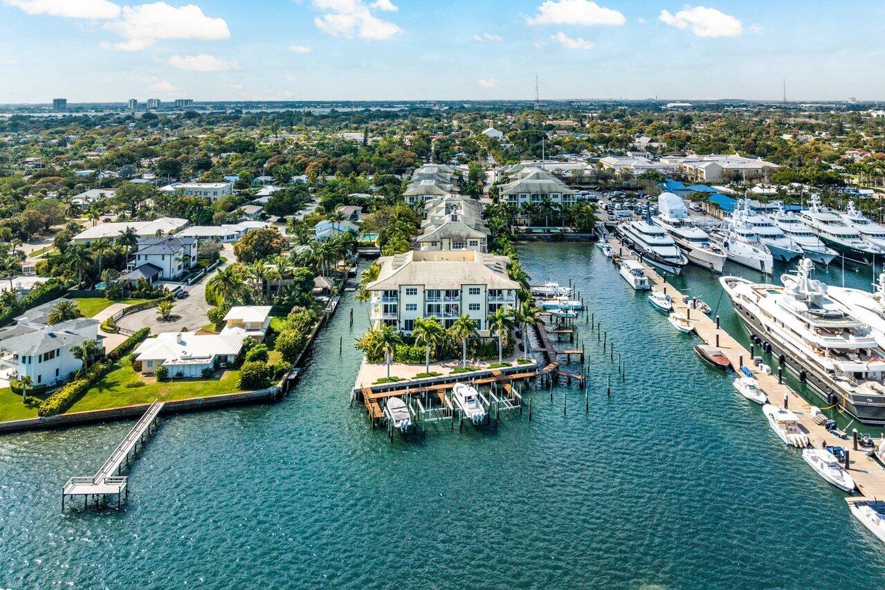 3940 N Flagler Drive 401